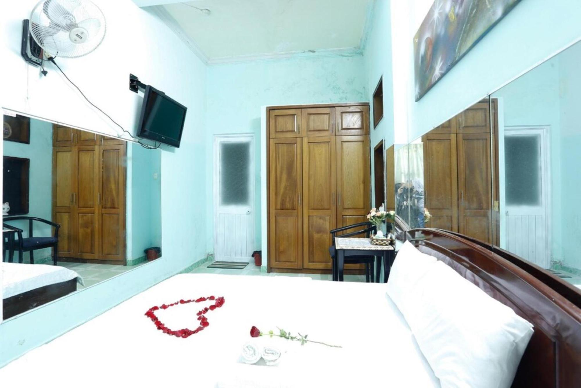 Hong Luc Hotel Hcm Ho Chi Minh City Exterior photo