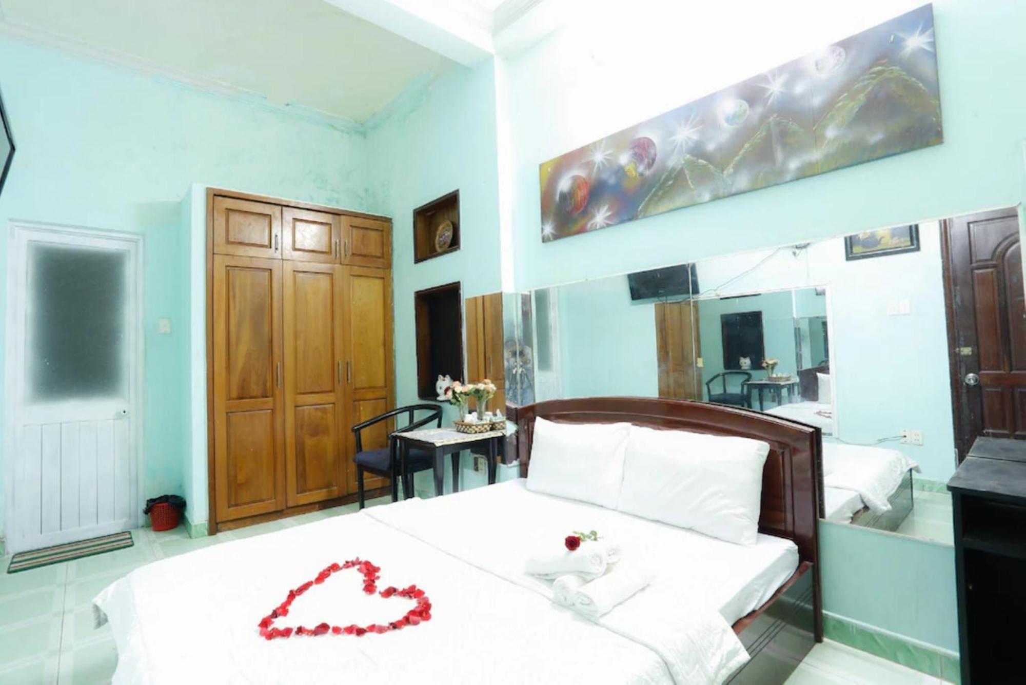 Hong Luc Hotel Hcm Ho Chi Minh City Exterior photo